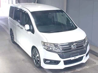 HONDA STEP WAGON 2014
