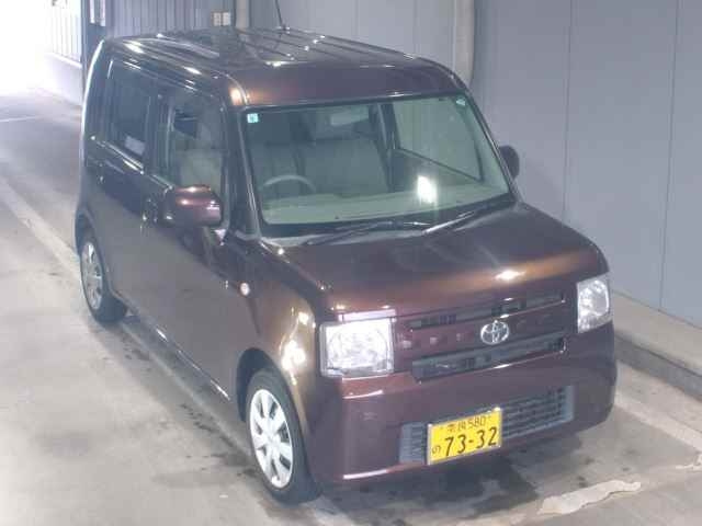 TOYOTA PIXIS SPACE 2013
