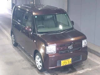 TOYOTA PIXIS SPACE 2013