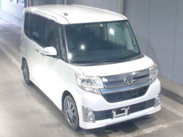DAIHATSU TANTO 2014