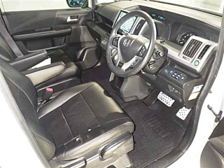 HONDA STEP WAGON 2014