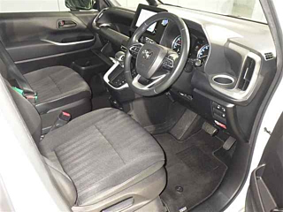 TOYOTA NOAH 2022