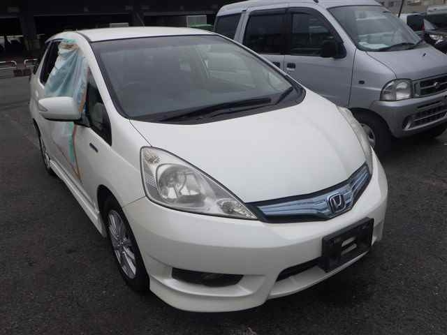 HONDA FIT SHUTTLE 2013