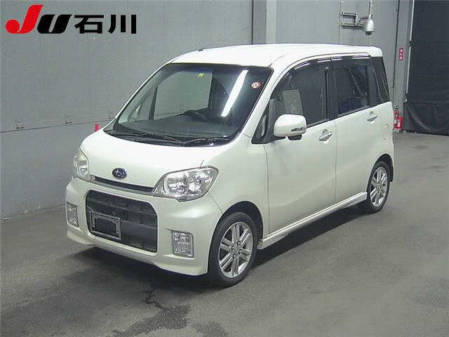 SUBARU LUCRA 2010