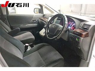 TOYOTA VELLFIRE 2012