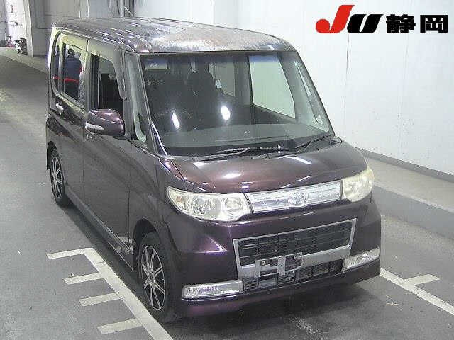DAIHATSU TANTO 2010