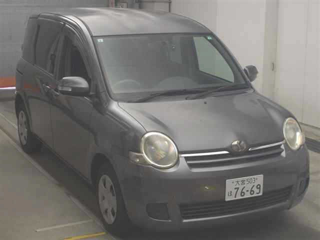 TOYOTA SIENTA 2009
