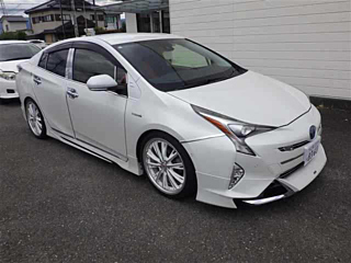 TOYOTA PRIUS 2016