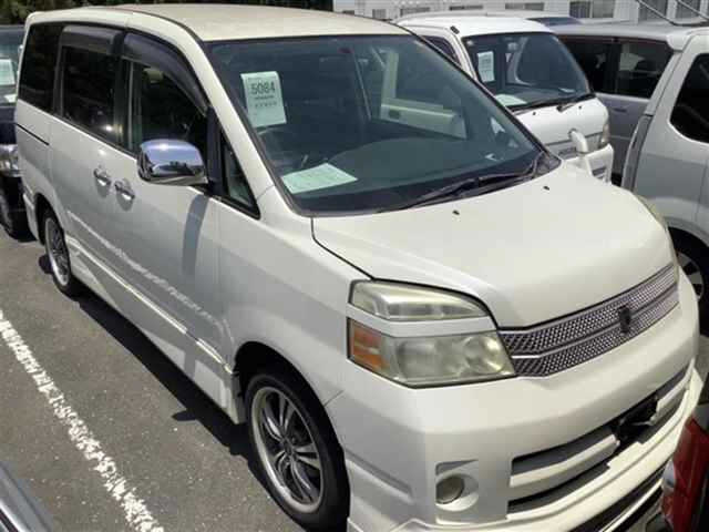 TOYOTA VOXY 2006