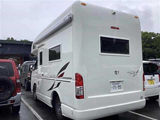 TOYOTA HIACE 2021