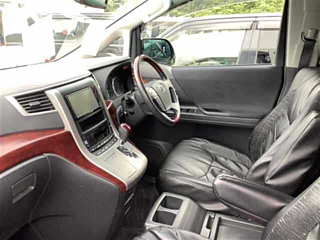 TOYOTA VELLFIRE 2008