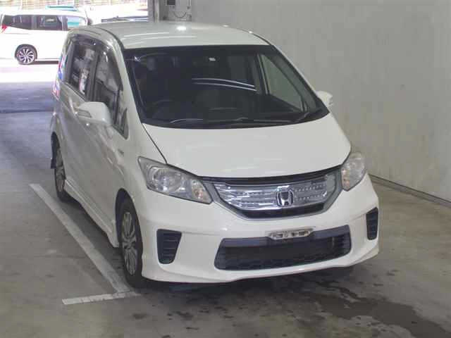 HONDA FREED 2012