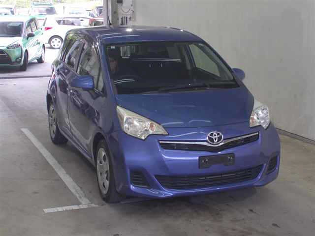 TOYOTA RACTIS 2013