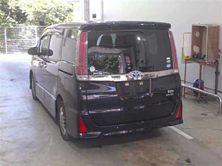 TOYOTA NOAH 2019