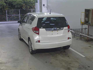 SUBARU TREZIA 2011