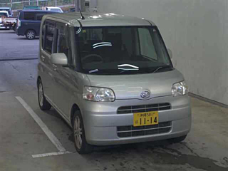 DAIHATSU TANTO 2012