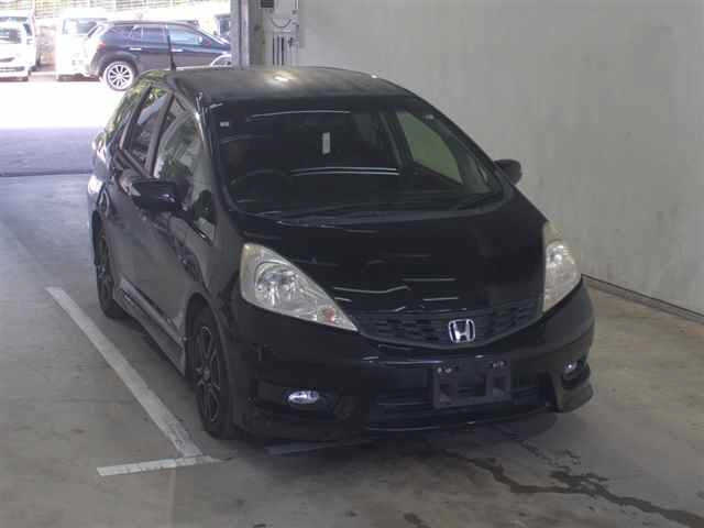 HONDA FIT SHUTTLE 2013