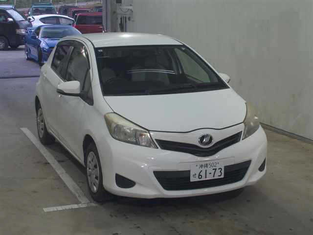 TOYOTA VITZ 2012
