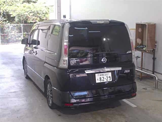 NISSAN SERENA 2010