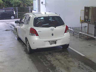 TOYOTA VITZ 2010
