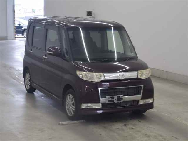 DAIHATSU TANTO 2010