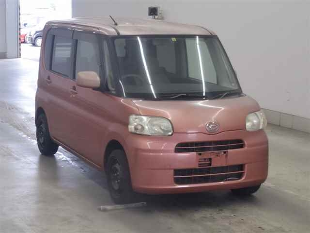 DAIHATSU TANTO 2008