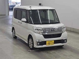 DAIHATSU TANTO 2016