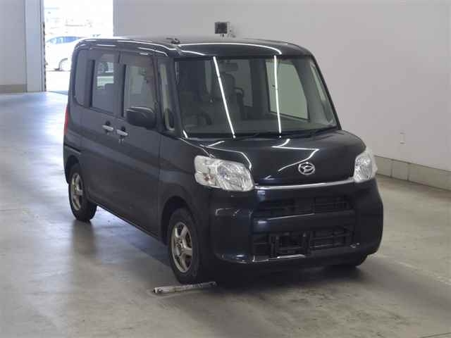 DAIHATSU TANTO 2015