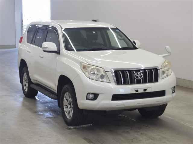 TOYOTA LAND CRUISER PRADO 2013