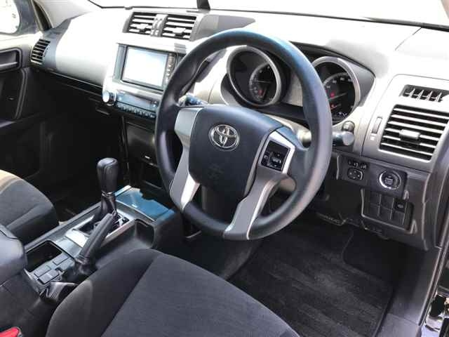 TOYOTA LAND CRUISER PRADO 2015