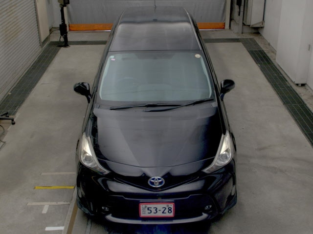 TOYOTA PRIUS ALPHA 2015