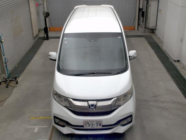 HONDA STEP WAGON 2016
