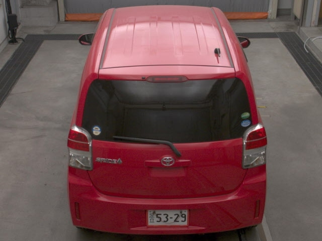 TOYOTA SPADE 2019