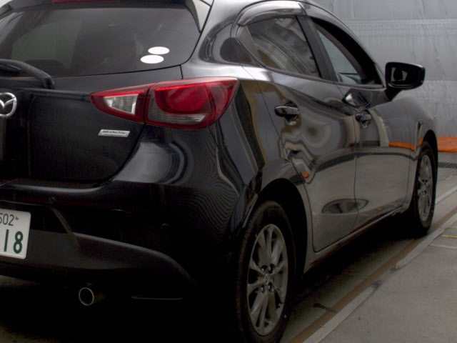 MAZDA DEMIO 2017