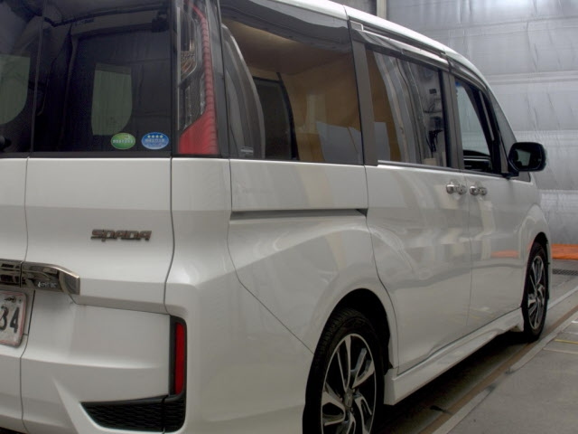 HONDA STEP WAGON 2016