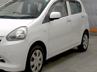 DAIHATSU MIRA E S 2013