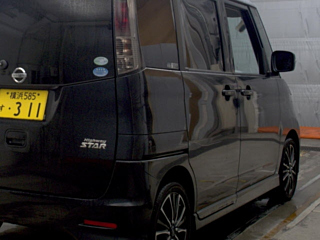 NISSAN ROOX 2010