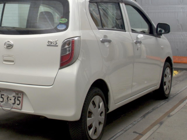 DAIHATSU MIRA E S 2013
