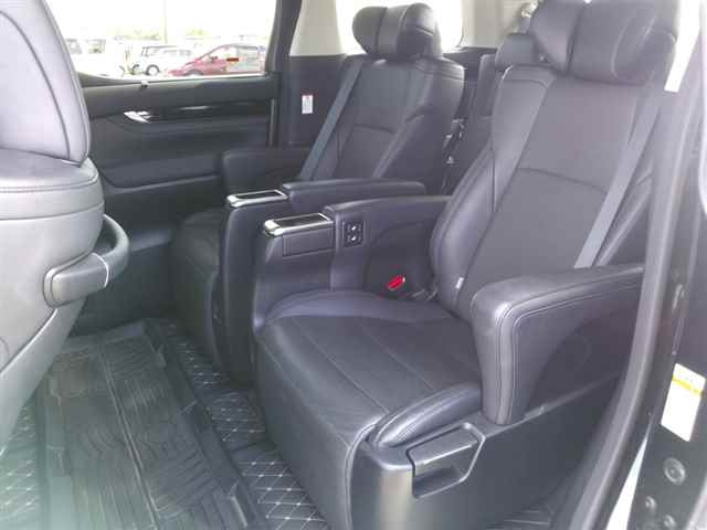 TOYOTA VELLFIRE 2015