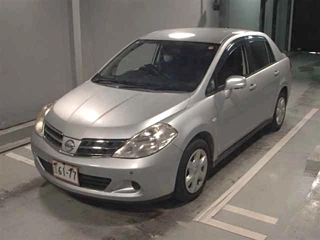 NISSAN TIIDA LATIO 2010