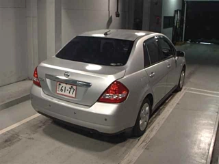 NISSAN TIIDA LATIO 2010