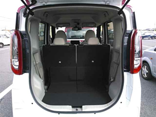 NISSAN ROOX 2024