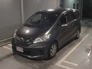 HONDA FREED 2015