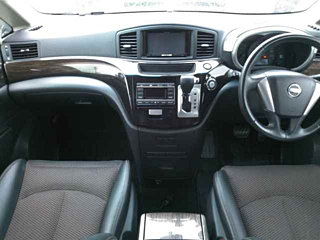 NISSAN ELGRAND 2010