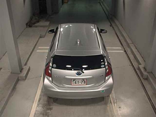 TOYOTA AQUA 2016