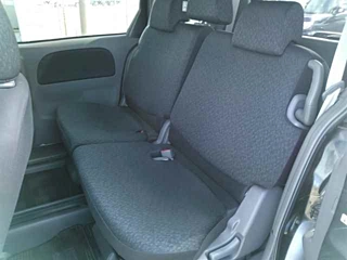 TOYOTA SIENTA 2011