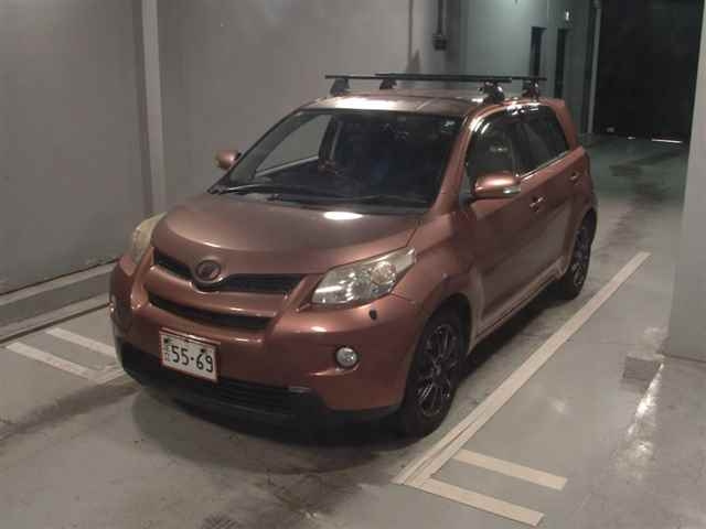 TOYOTA IST 2009