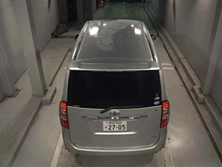 TOYOTA NOAH 2013
