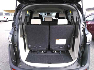 TOYOTA SIENTA 2018