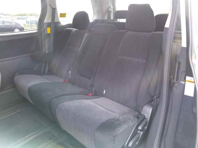 TOYOTA VELLFIRE 2012